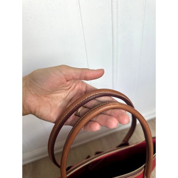 Dooney and Bourke Double Pocket Leather Tote Bag - Picture 4 of 7